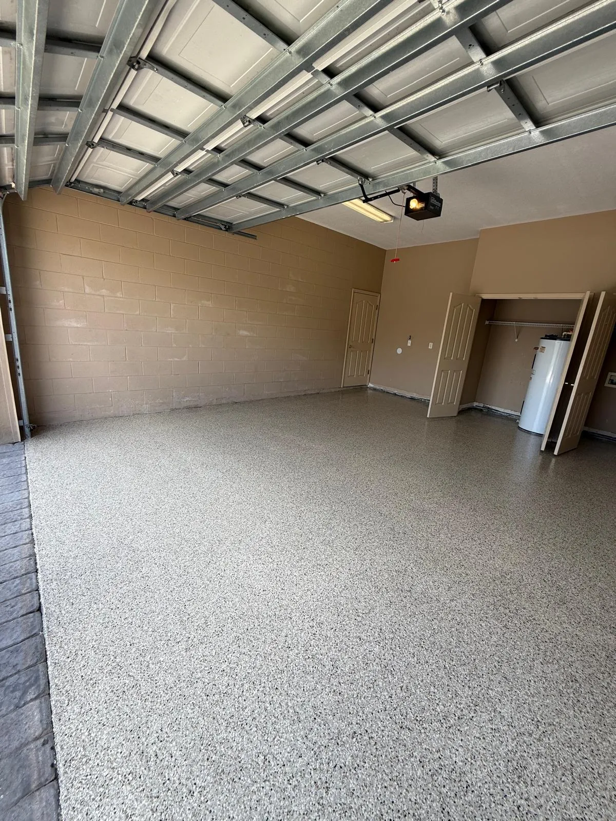 Volcán Resins Project Portfolio - Volcan-Resin-After-4.webp