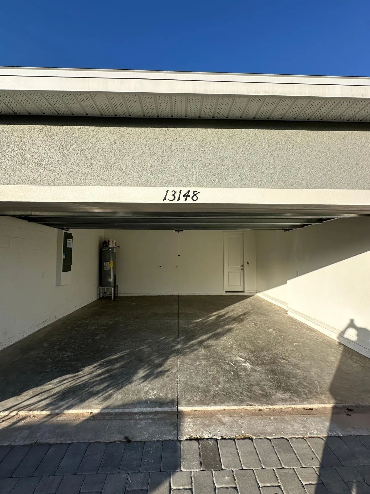 Volcán Resins Project Portfolio - Volcan-Resin-Before-1.webp